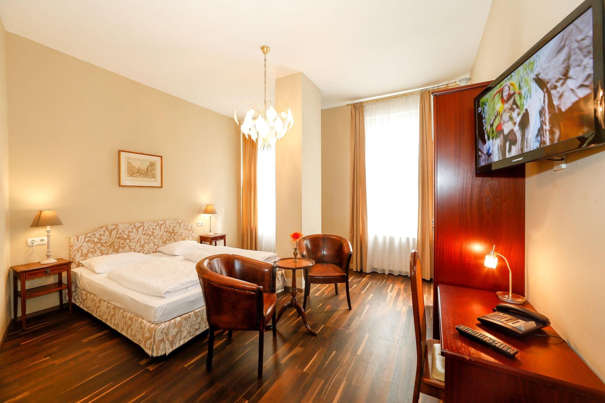 Timeout City Hotel, 5 Min To City Center, Self Check In Виена Екстериор снимка