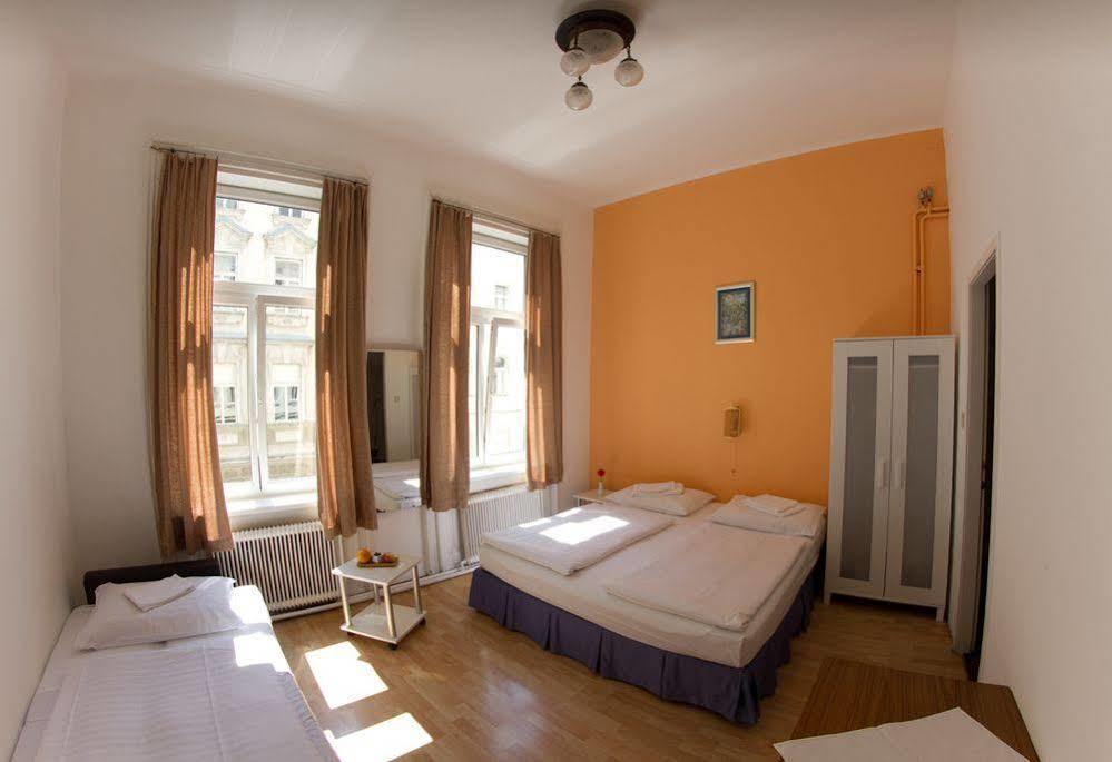 Timeout City Hotel, 5 Min To City Center, Self Check In Виена Екстериор снимка