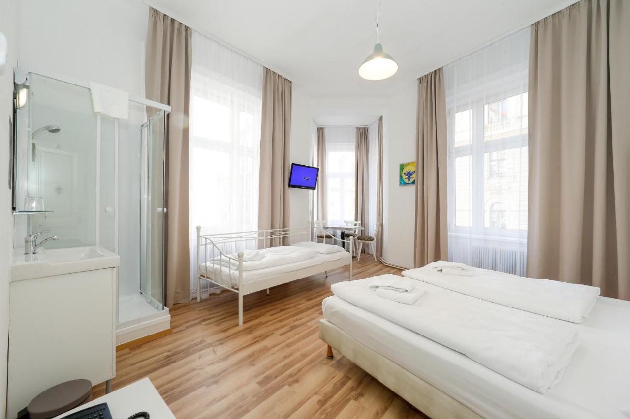 Timeout City Hotel, 5 Min To City Center, Self Check In Виена Екстериор снимка
