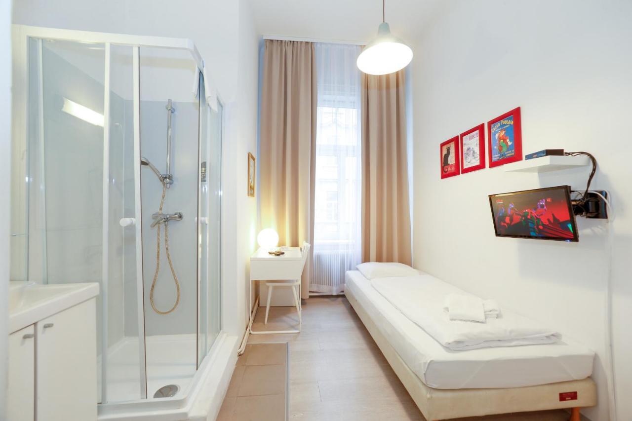 Timeout City Hotel, 5 Min To City Center, Self Check In Виена Екстериор снимка