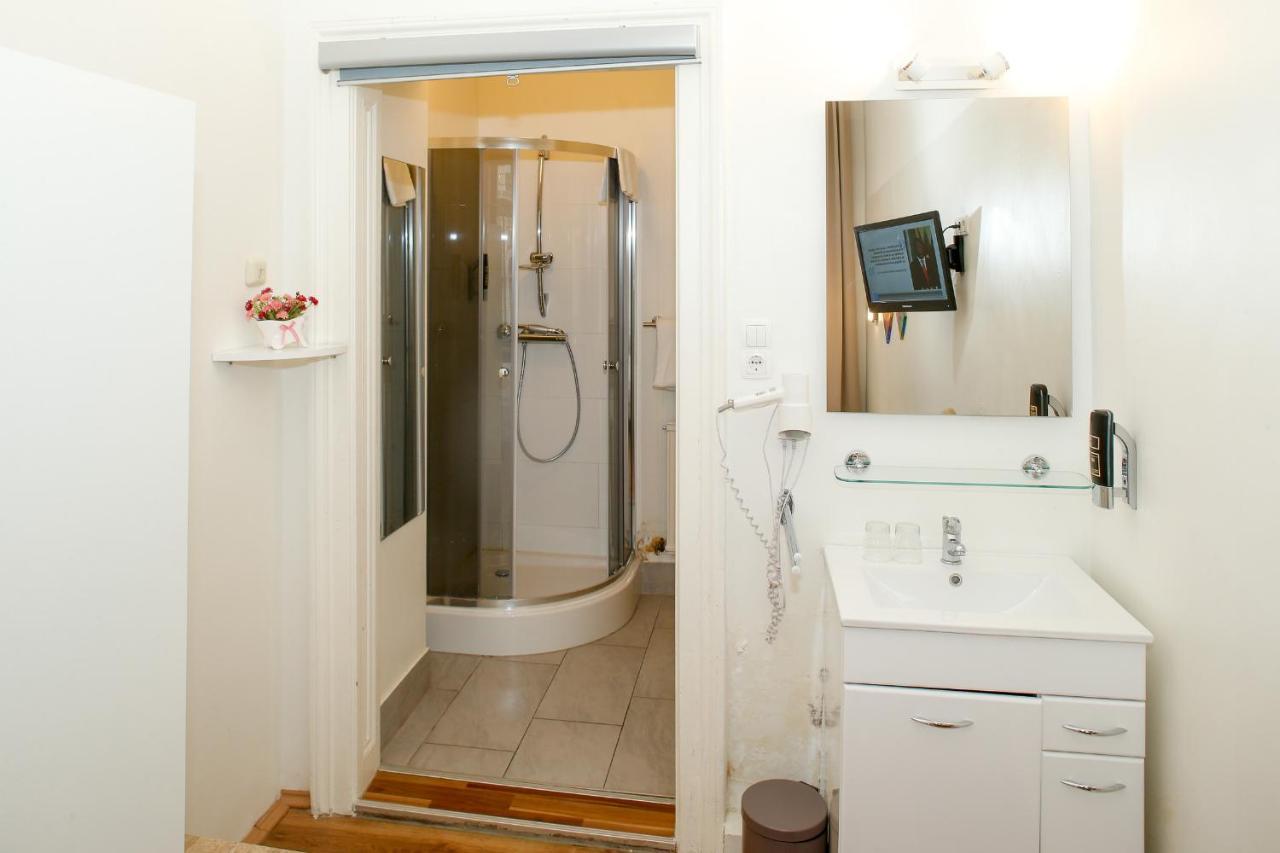 Timeout City Hotel, 5 Min To City Center, Self Check In Виена Екстериор снимка