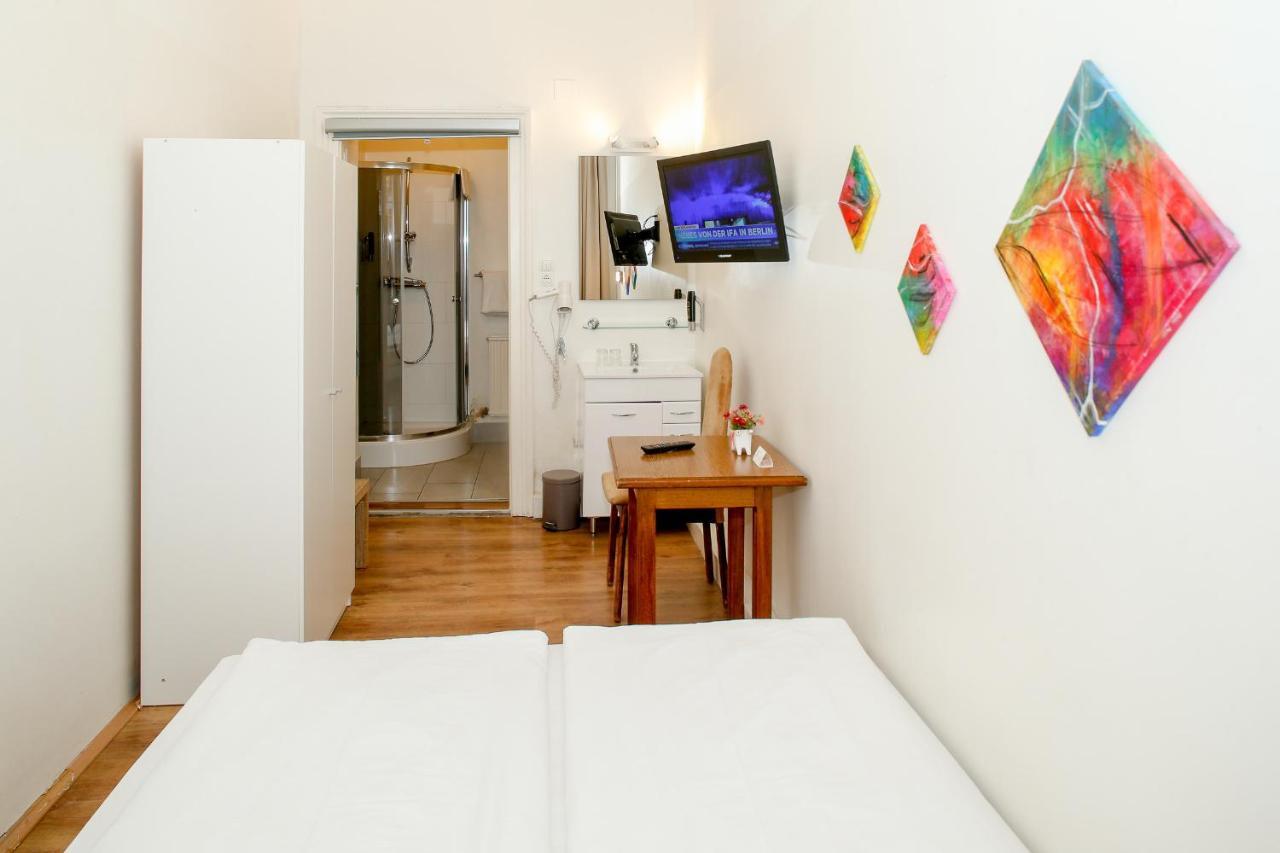 Timeout City Hotel, 5 Min To City Center, Self Check In Виена Екстериор снимка